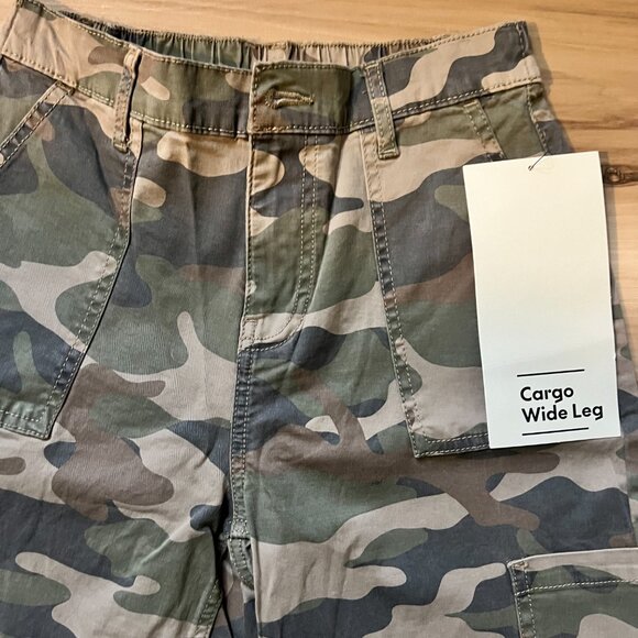 Cargo Wide Leg Pant - Picture 2 of 3